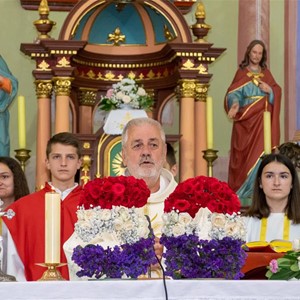 Vlč. Milan Juranić proslavio zlatnu misu u Zagorskim Selima